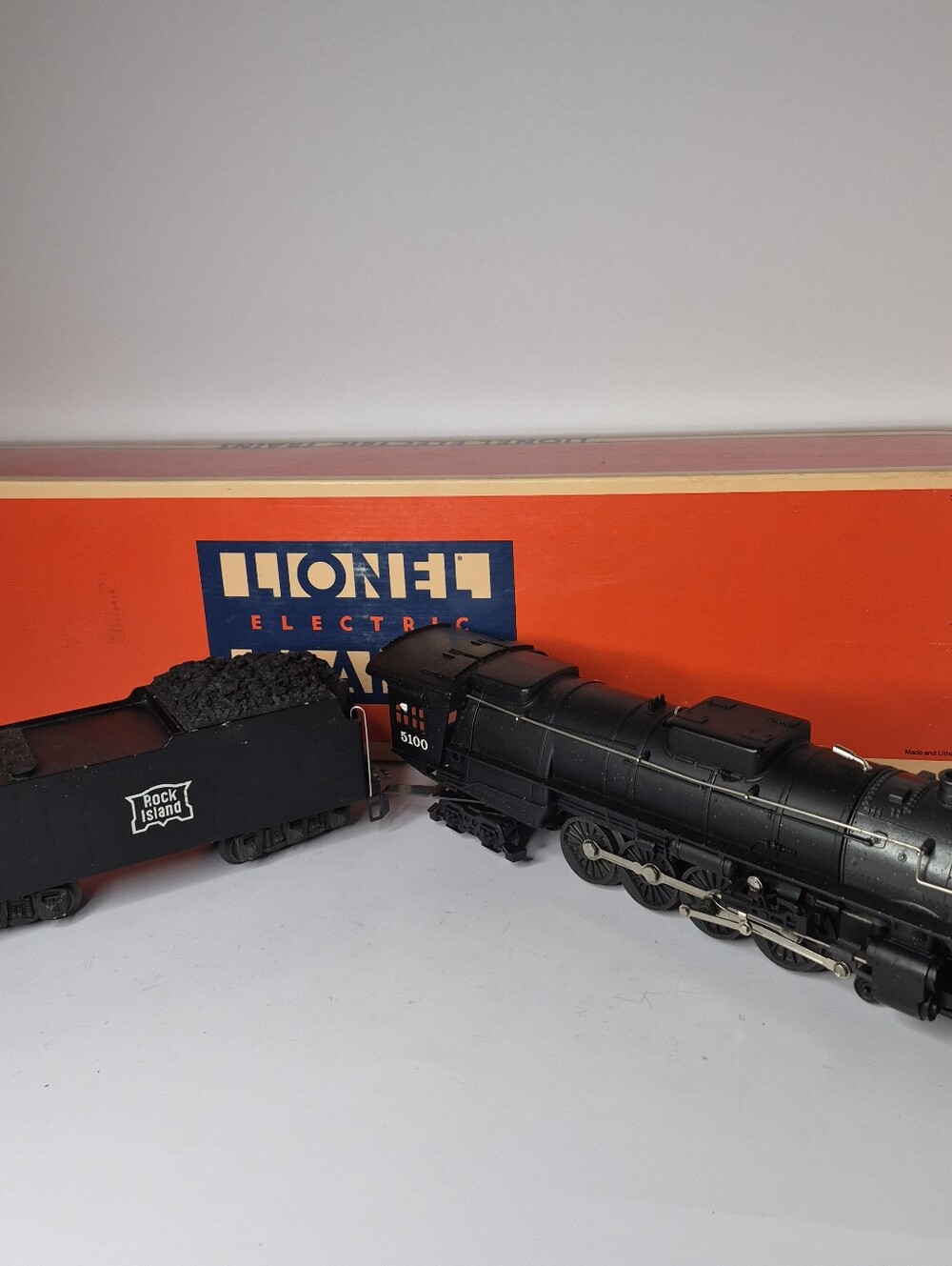 Lionel 6-18001 O Gauge Rock Island 4-8-4 Steam Locomotive And Tender